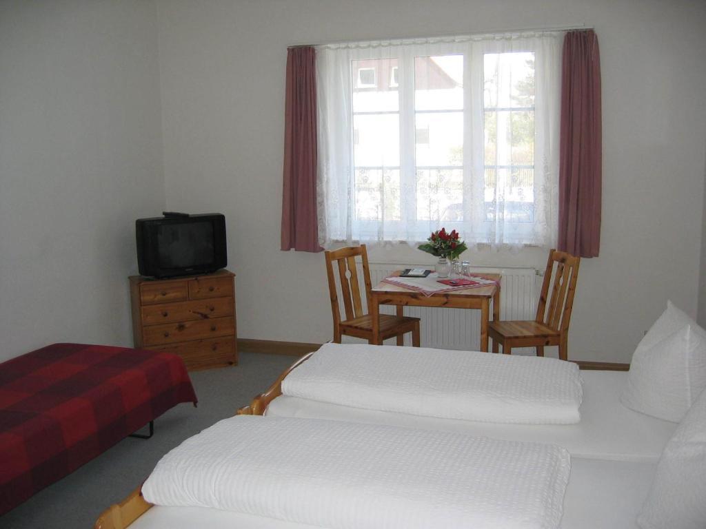 Hotel Fliegerhorst Dresde Exterior foto